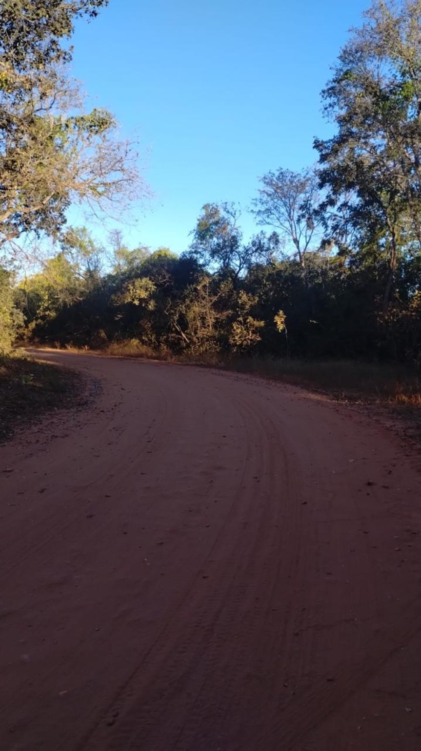 Estrada de acesso à propriedade